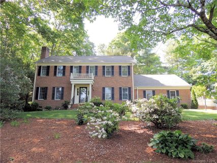 1218 Everette Place