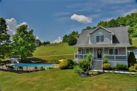 10 Apple Tree Way sold home in Apple Tree Estates, Asheville, NC