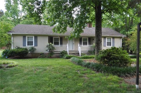 10503 Knox Avenue sold home in Belle Meade, Matthews, NC