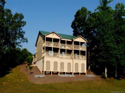 160 Whitney Boulevard Unit 8 sold home in Apple Valley, Lake Lure, NC