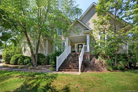 203 Harbor Landing Drive