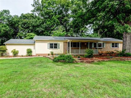 428 Kingfield Drive