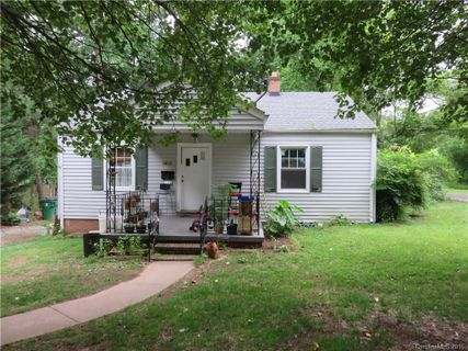 1617 Arnold Drive sold home in Bradley Hills, Charlotte, NC