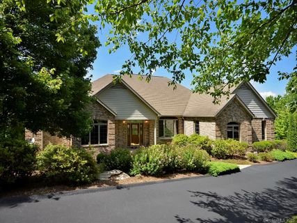 17 Thornapple Drive