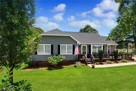 3517 Deer Track Lane