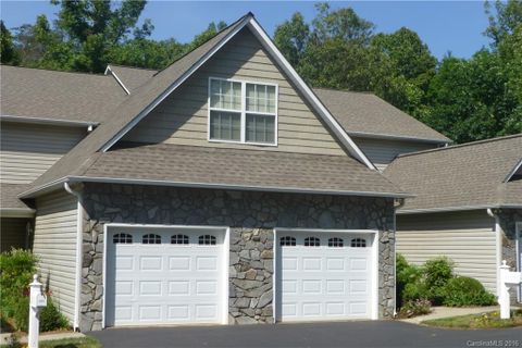 205 Waters Edge Drive U205 sold home in Waters Edge, Weaverville, NC