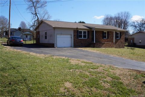 147 Downey Lake Road sold home in Rocky Knolls Acres, Dallas, NC