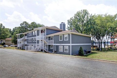 7510 Woods Lane 32