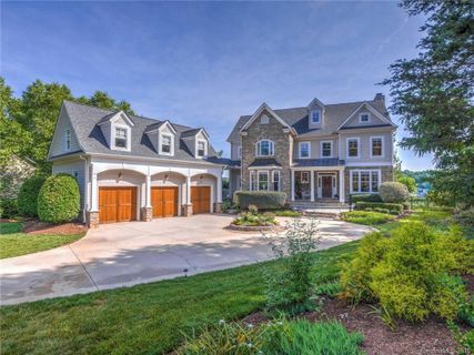 8468 Queens Court