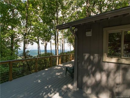15 Rambling Creek Road