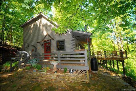 26 Benfield Road sold home in Reems Creek, Weaverville, NC