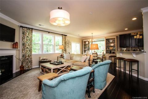 Previously sold for $370,000