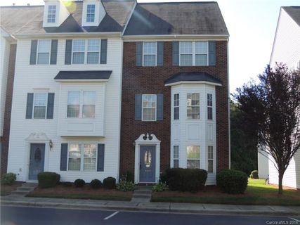 9893 Treeside Lane sold home in Parkview, Matthews, NC