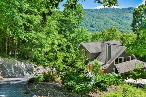 7 Steeplechase Court
