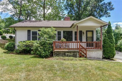 1 Woodlands Drive sold home in The Woodlands, Black Mountain, NC