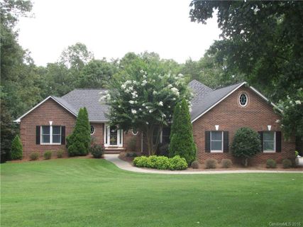 137 Softwind Lane
