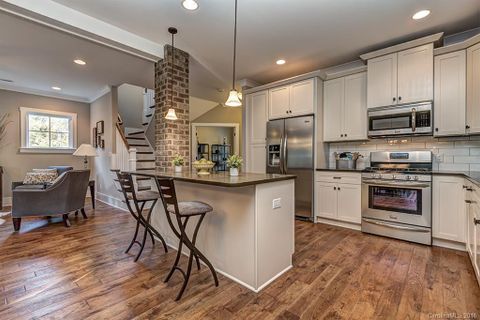 Previously sold for $389,400