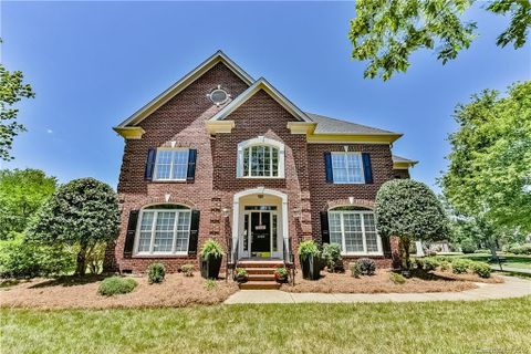 10700 Maryfield Lane sold home in Berwick, Charlotte, NC
