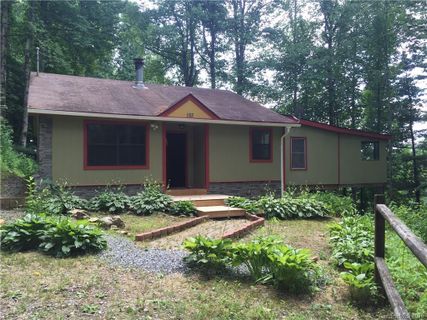 193 Timberside Drive 11/12 sold home in Timberside, Mars Hill, NC