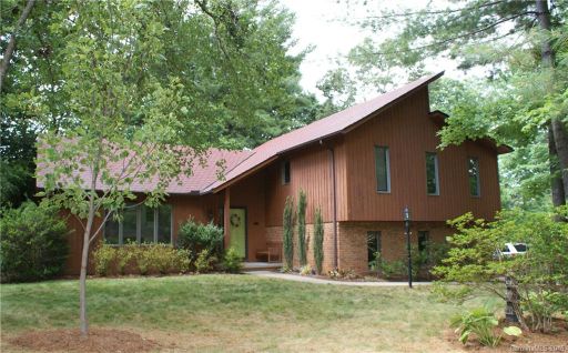 24 S Oaks Circle