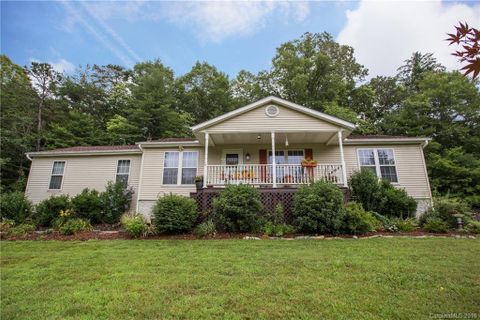 2 Rawlings Run sold home in Edgewood, Flat Rock, NC