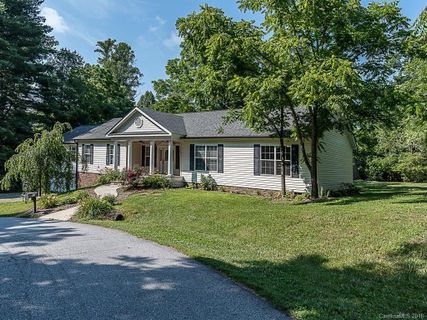 60 Apple Meadow Court