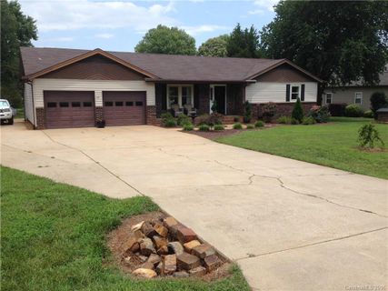 114 Brockway Drive