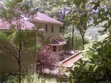 195 Falcon Ridge Drive sold home in Falcon Ridge, Waynesville, NC