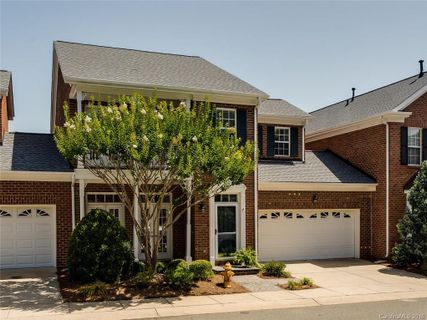 9204 Bonnie Briar Circle 506
