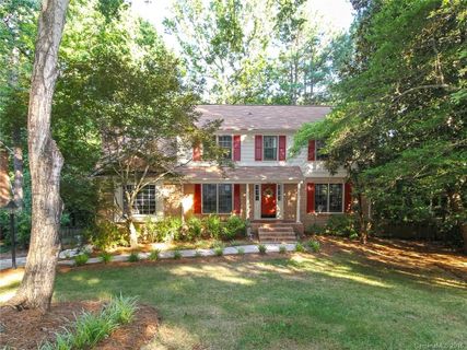 8411 Knollbrook Drive