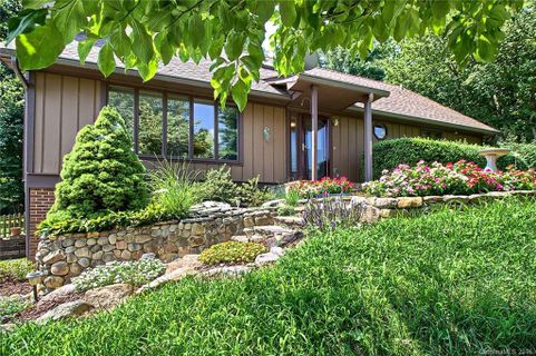1326 Valmont Drive sold home in Timberland Park, Hendersonville, NC
