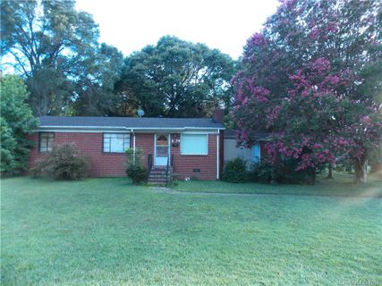 5934 The Plaza Road sold home in Briarbrook, Charlotte, NC