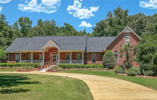 Previously sold for $395,000