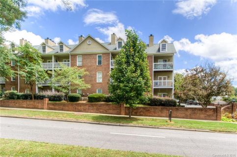 301 Queens Road 307 sold home in Windermere, Charlotte, NC