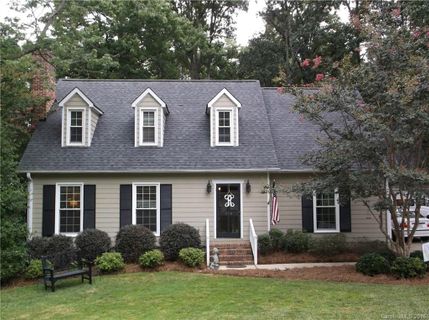928 Raleigh Court
