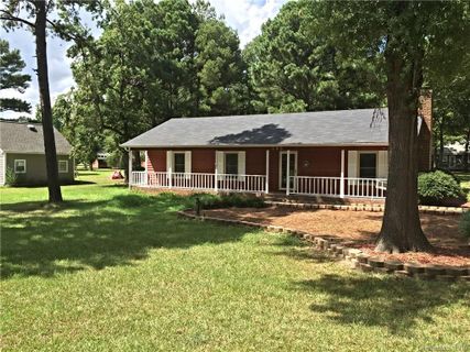 100 Woodland Lane