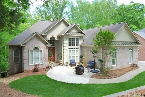 746 8th Street Drive