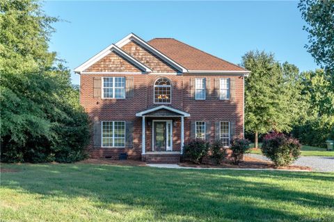 3116 Karen Lane