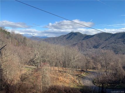 177 Bearwallow Trail sold home in Bearwallow, Leicester, NC