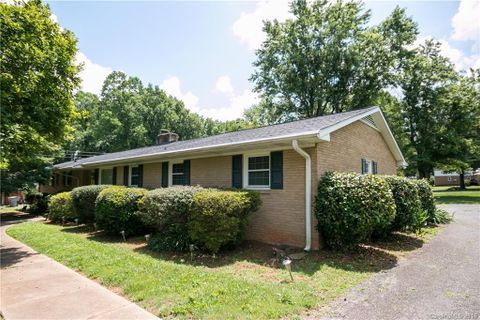 Previously sold for $206,953