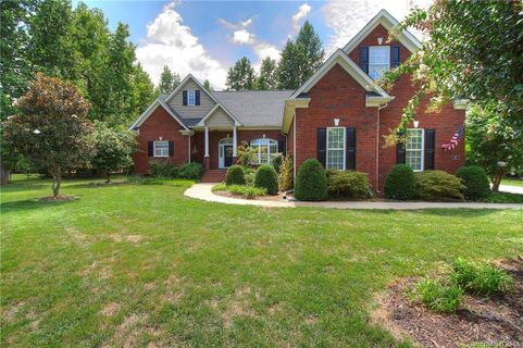 132 Summerfield Court