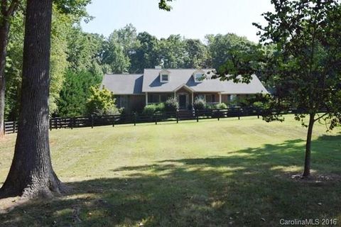 107 Sterling Drive sold home in Providence Heights, York, SC