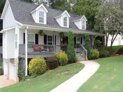 11 Grove Garden Road 23 sold home in Biltmore Grove, Candler, NC