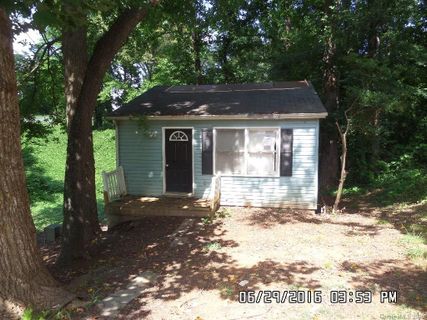 140 Fairway Lane