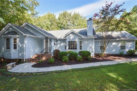 2615 Springs Drive