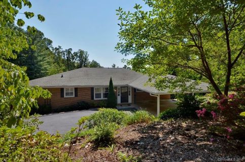 140 South Drive sold home in Echo Mountain, Hendersonville, NC