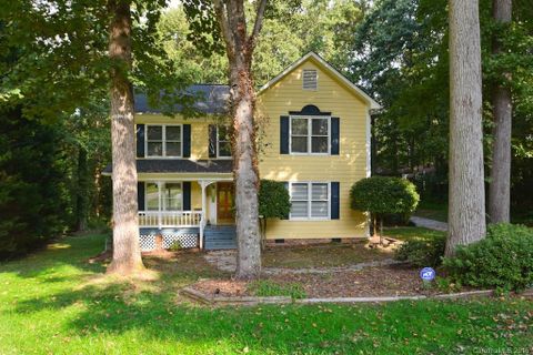 6933 Loretta Place