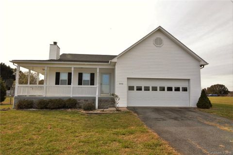 5268 Old Mountain Road sold home in Meadowridge Place, Stony Point, NC