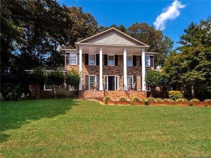 1100 Peachtree Lane