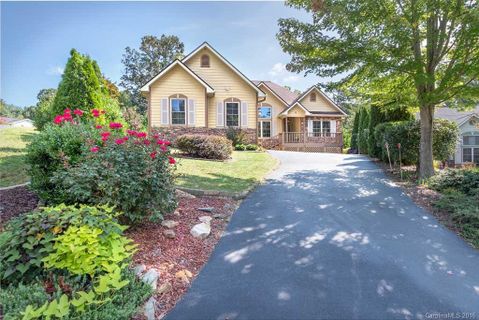 43 Amaretto Drive sold home in Cross Creek, Candler, NC